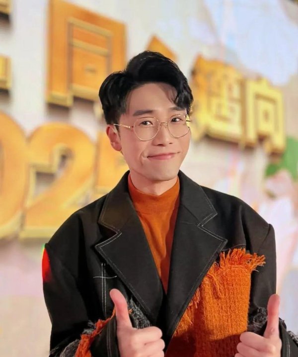 趣操盘 TVB力捧主持遇事业大灾难？拖小14岁女友12年无楼不结婚